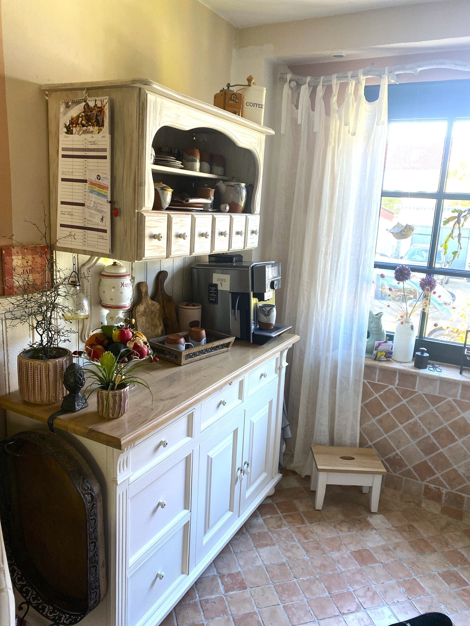 Sonderanfertigung mit Stil – Küchenmodul im klassischen Landhauslook