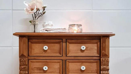 Tall units in country house style