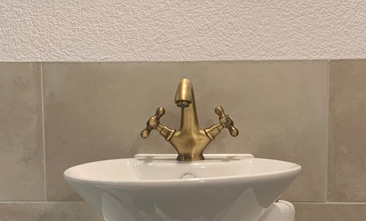 Amora bronze - Kreuzgriff-Armatur im Landhausstil inkl. Ablaufventil