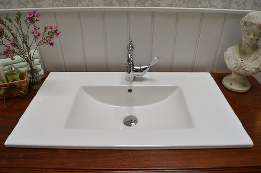 Großes, eckiges Einlasswaschbecken aus Keramik