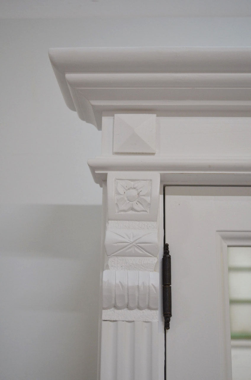 Cemont - Art Nouveau style mirror cabinet, solid, pure white