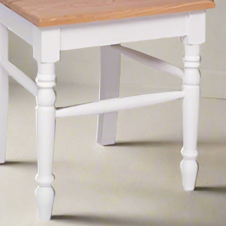 "Chiave" - Solid wood chair in country style, available in various colors