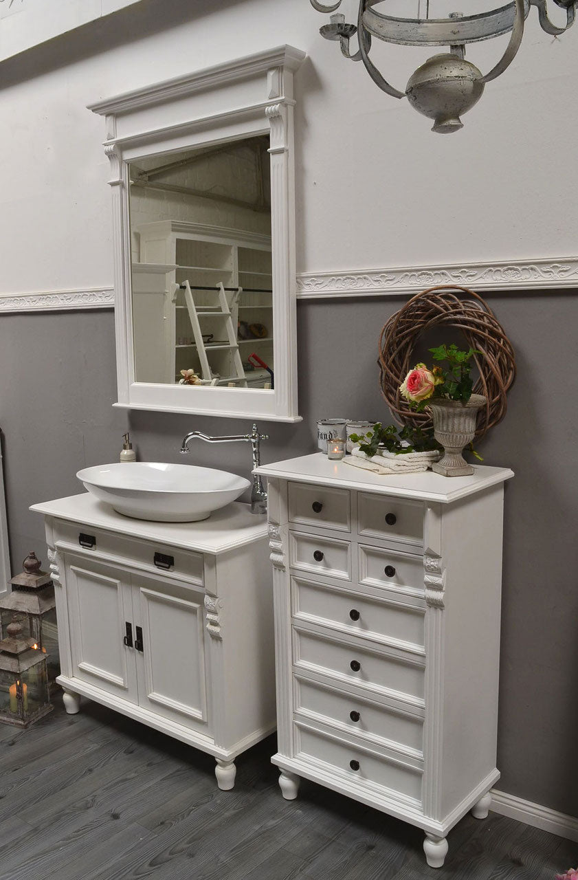 Élaine - Small tall cabinet in the Wilhelminian style, country house furniture in solid wood, white