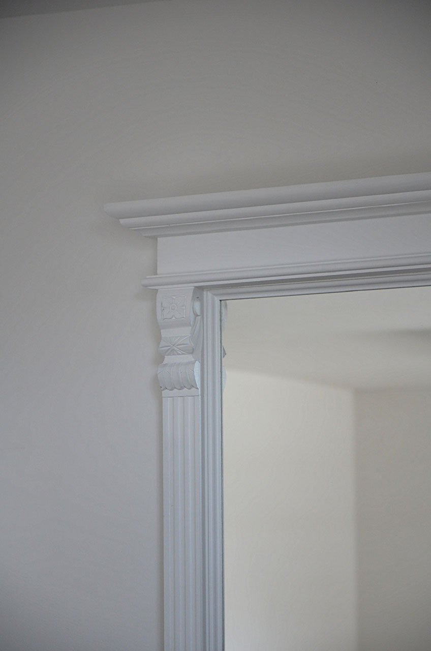 Éval - Art Nouveau style mirror cabinet, solid, pure white