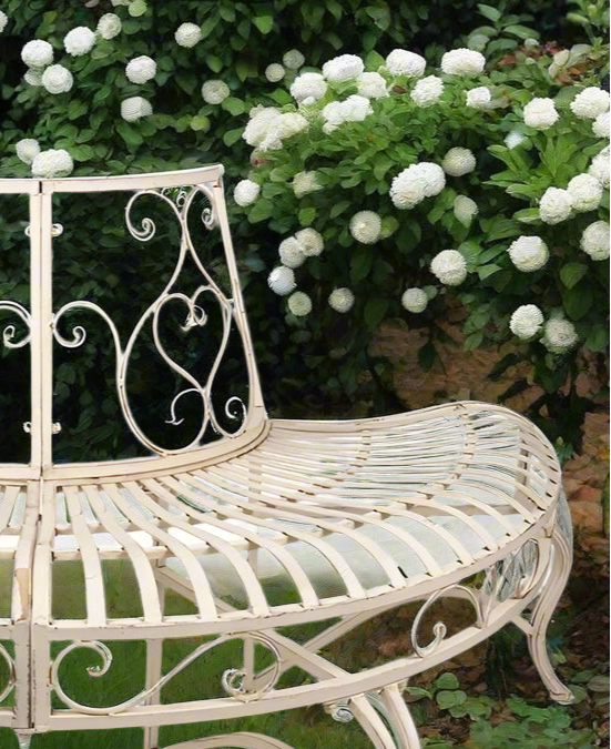 "Jasmine" - Landhaus Gartenbank Baumbank