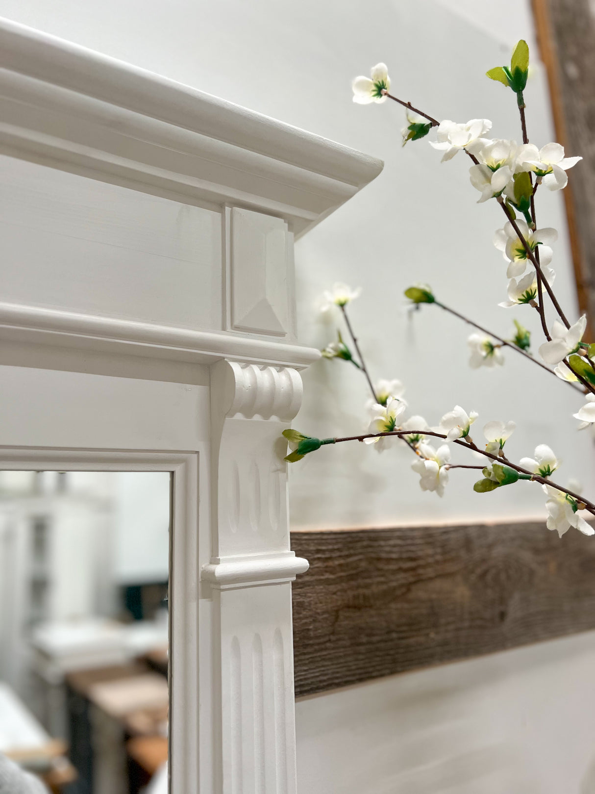 "Jul" large country-style mirror, white