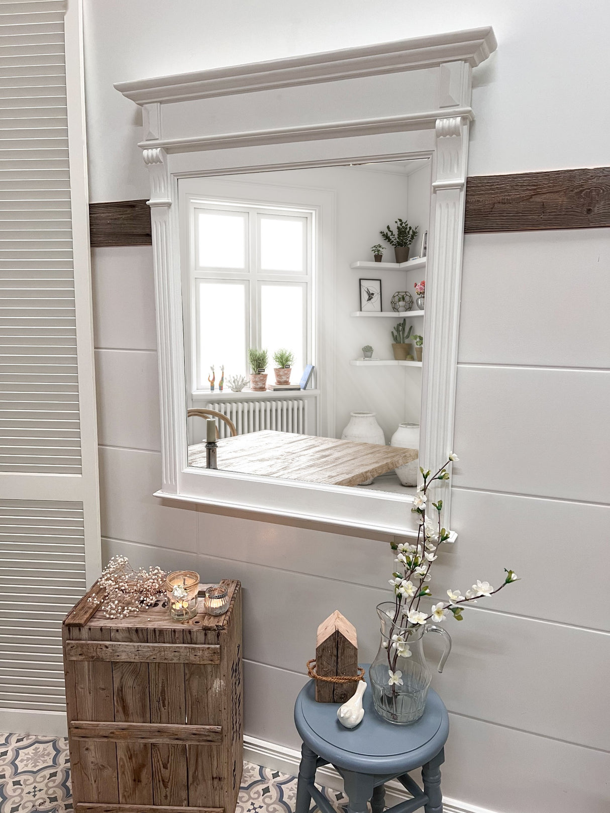 "Jul" large country-style mirror, white