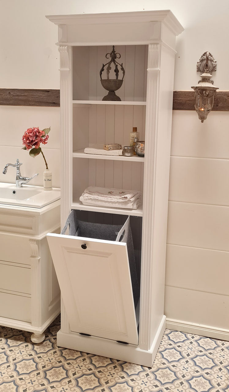 Laundry - linen cupboard in Wilhelminian style