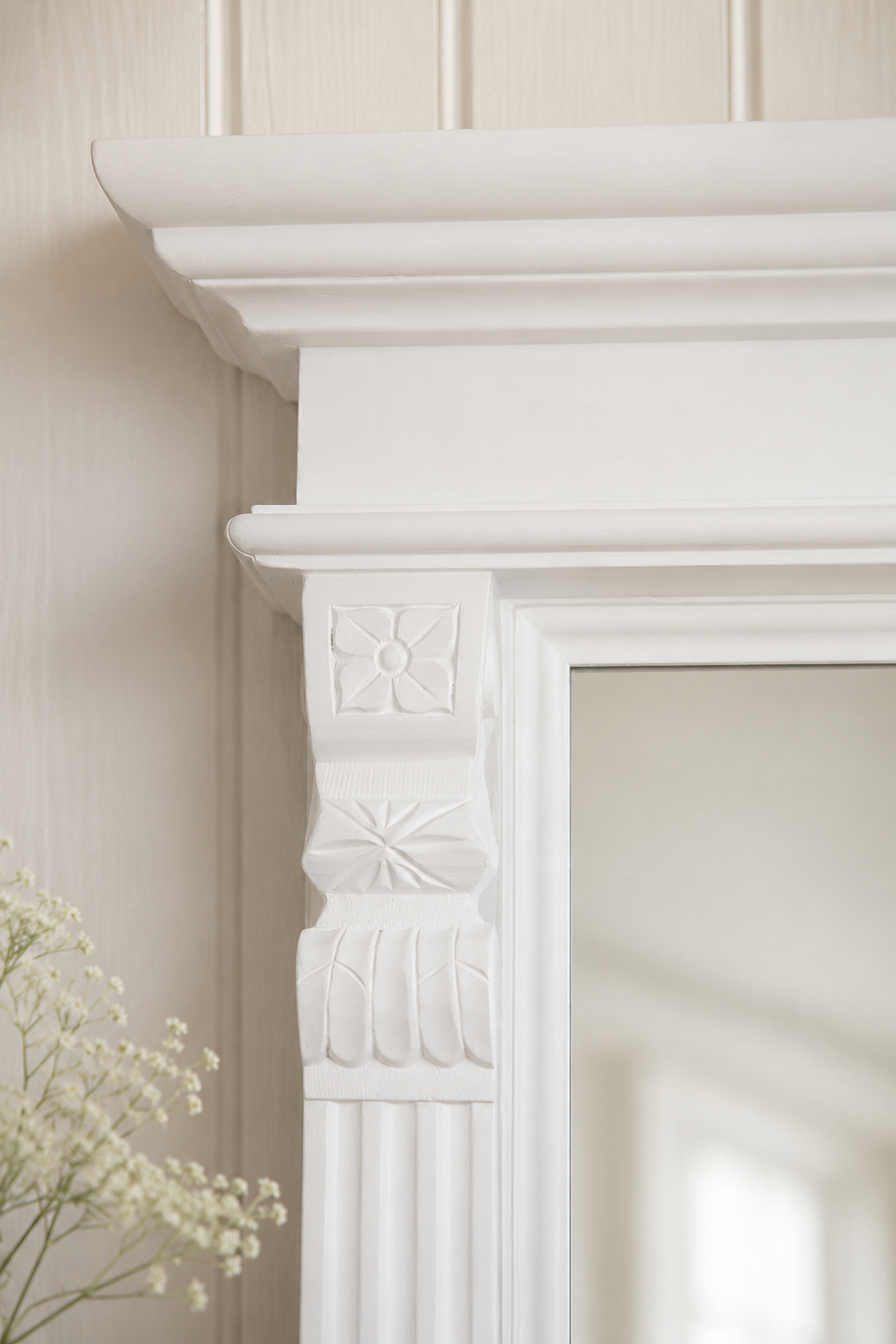 "Rail" - Country-style mirror in white for hallway & living area