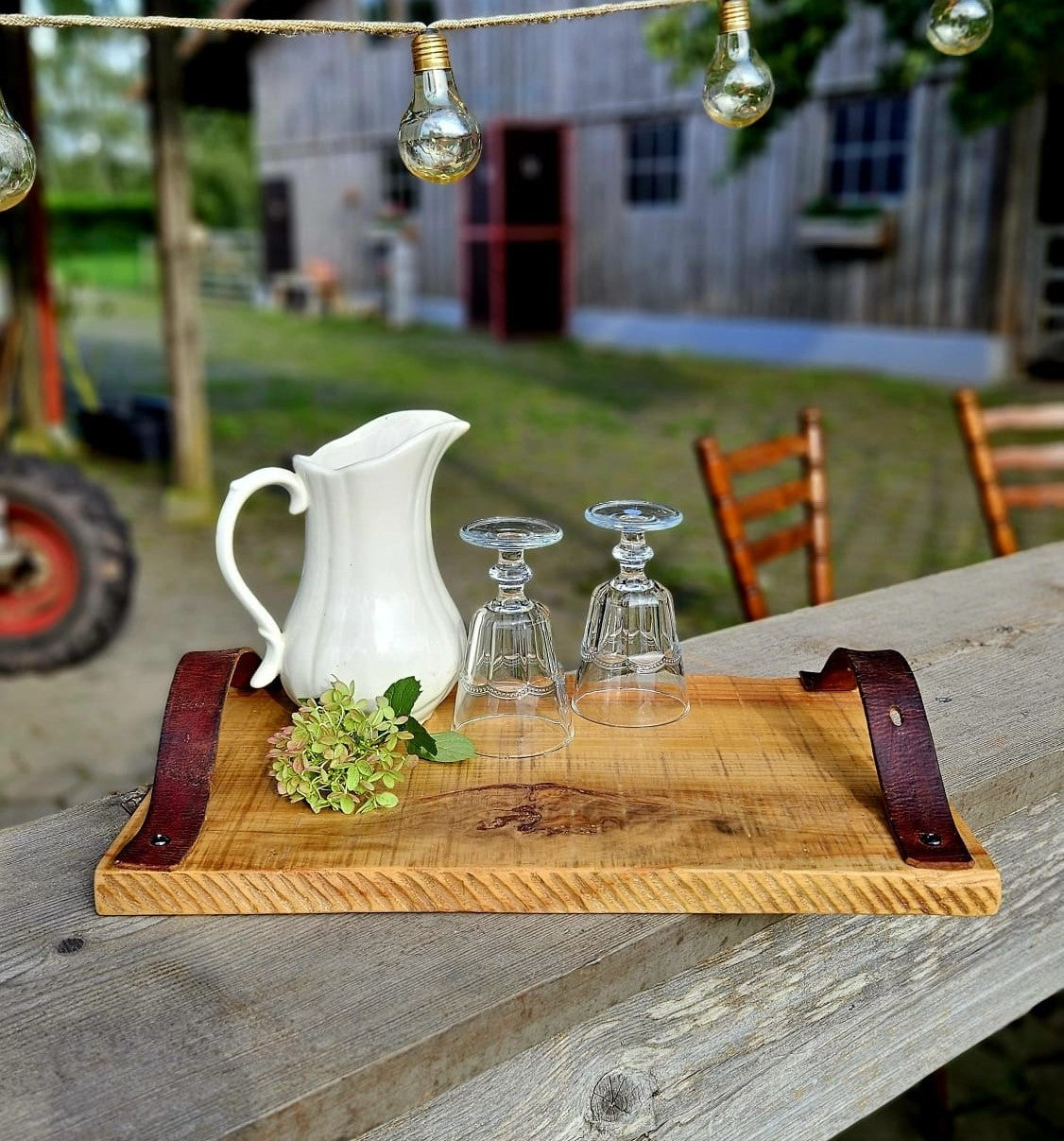Einfaches DIY - Tablett mit Tragegriff im urigen Landhausstil selbst machen