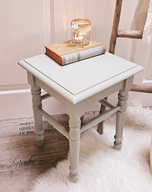 "Jukap" - Landhaus Hocker Massivholz mint
