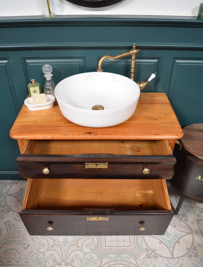 "Abalone" nostalgic washbasin