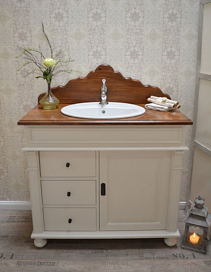 "Abbée" country house washbasin in cream with top