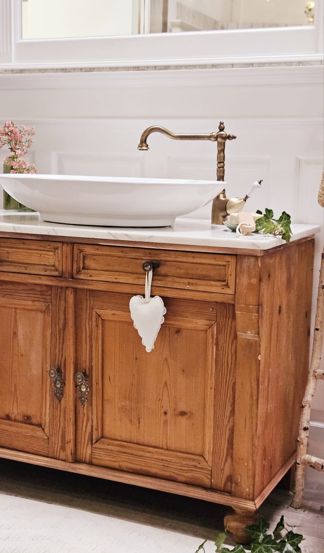 "Alma- Antiker Landhaus Waschtisch mit Marmor 108 cm
