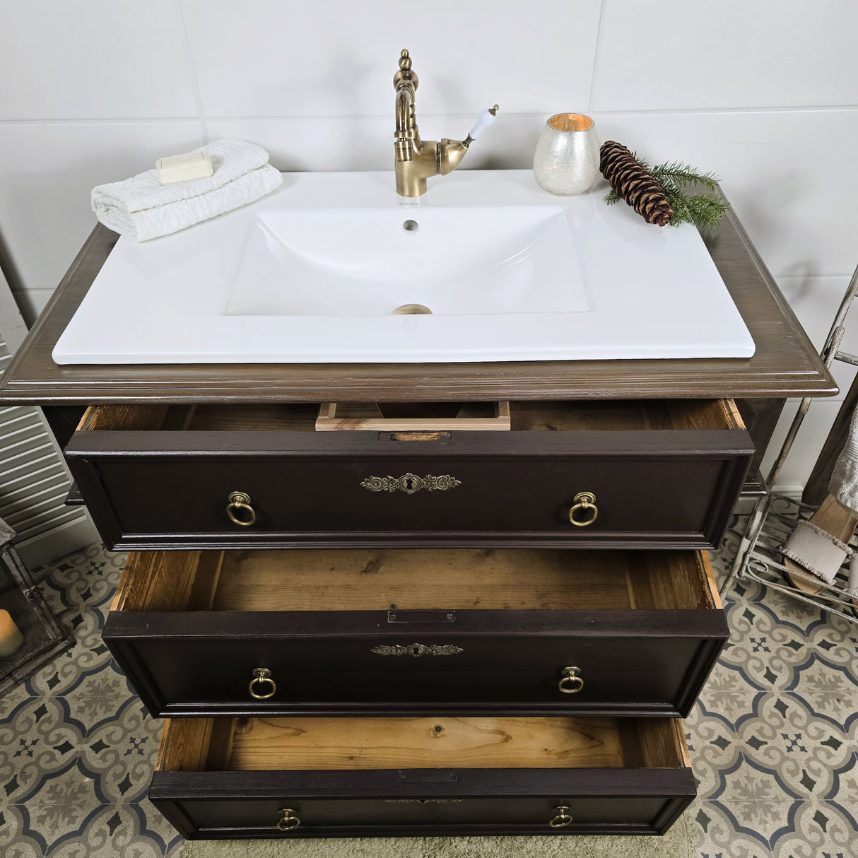 "Auri" Nostalgischer Waschtisch