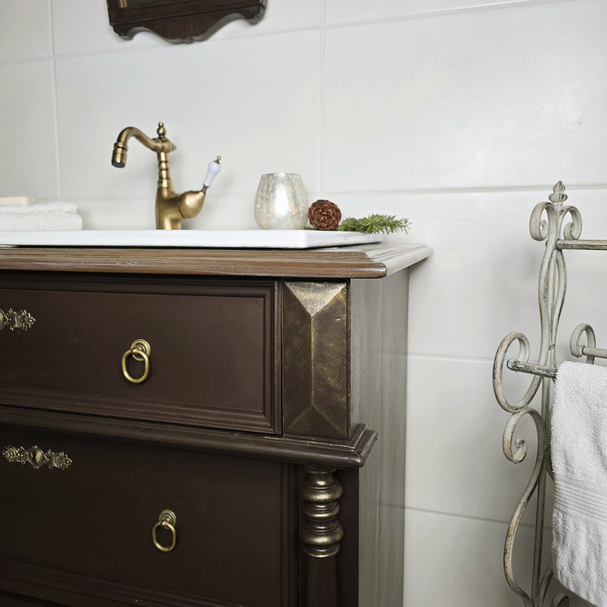 "Auri" Nostalgischer Waschtisch