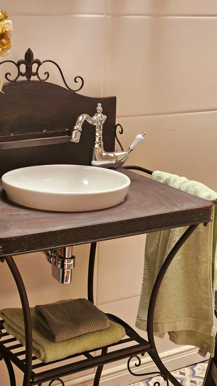 "Bonjour" - small metal washbasin with a French look