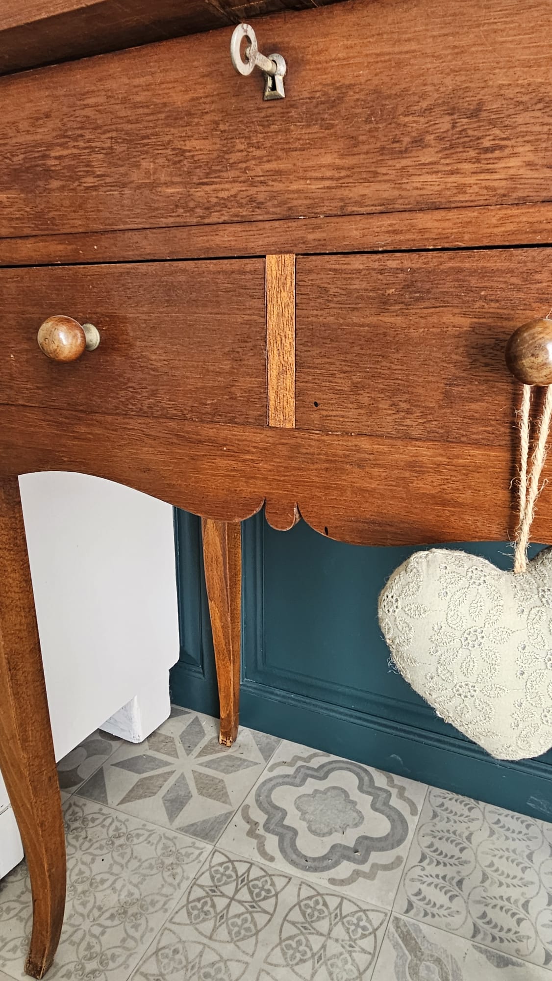 "Bretagne" Nostalgischer Landhaus Waschtisch 64,5 cm