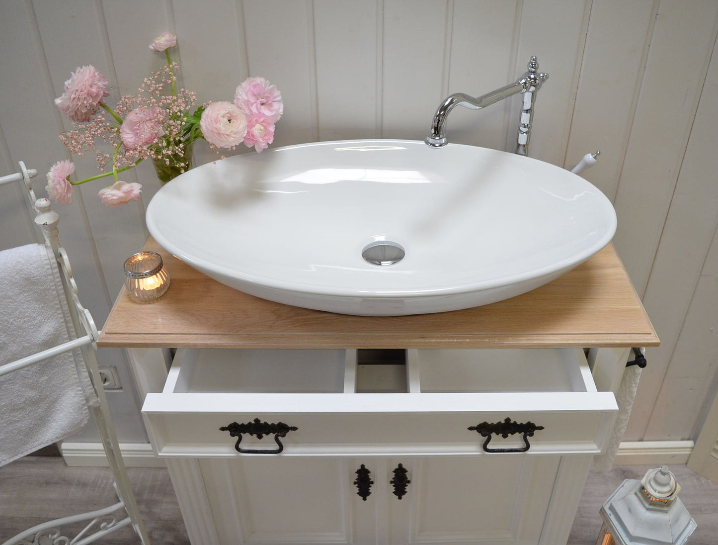 "Camille" white country house washbasin with countertop washbasin