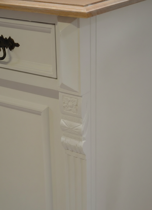 "Kommode Camille" - weiße Massivholz-Kommode mit Eichenplatte weiß gewischt 80cm / 90cm