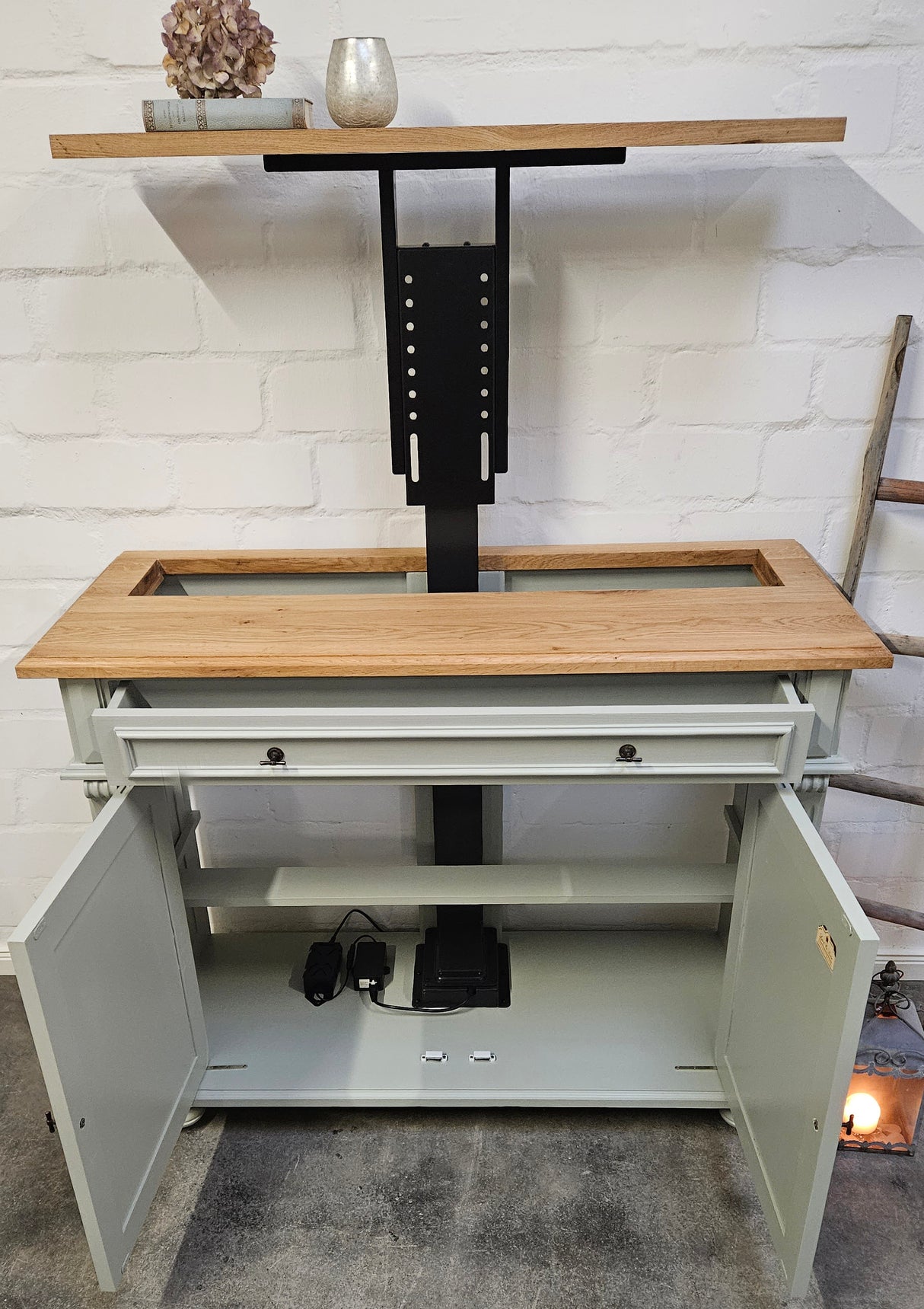 "Ciame" : commode avec TV lift pour 46 pouces ou 65 pouces
