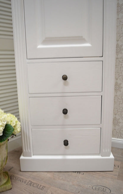 "Clane" - tall cabinet in country house style