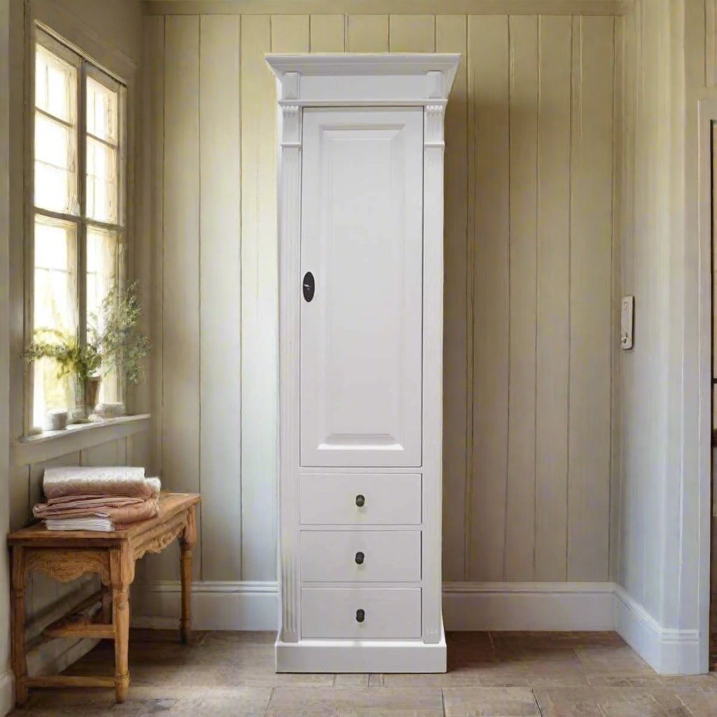 Clane - Elegant, white tall cabinet in Wilhelminian style