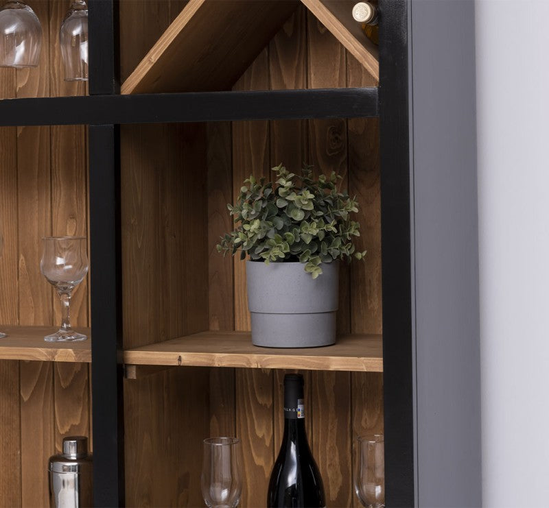"Colon Noir" - Charmantes Landhaus-Buffet in schwarz mit Platz für Gläser und Weinflaschen