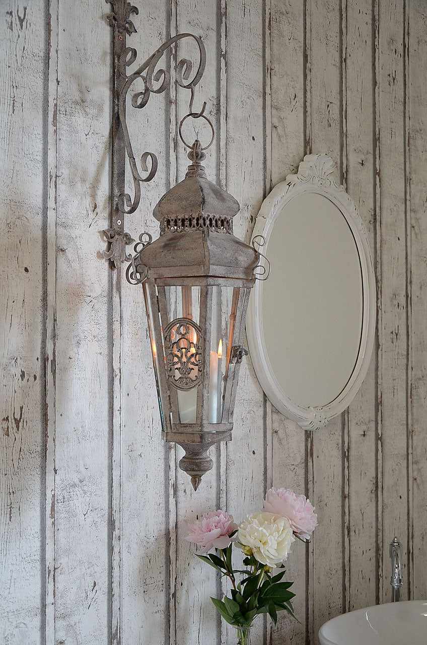 Elian - Wall lantern in country house style