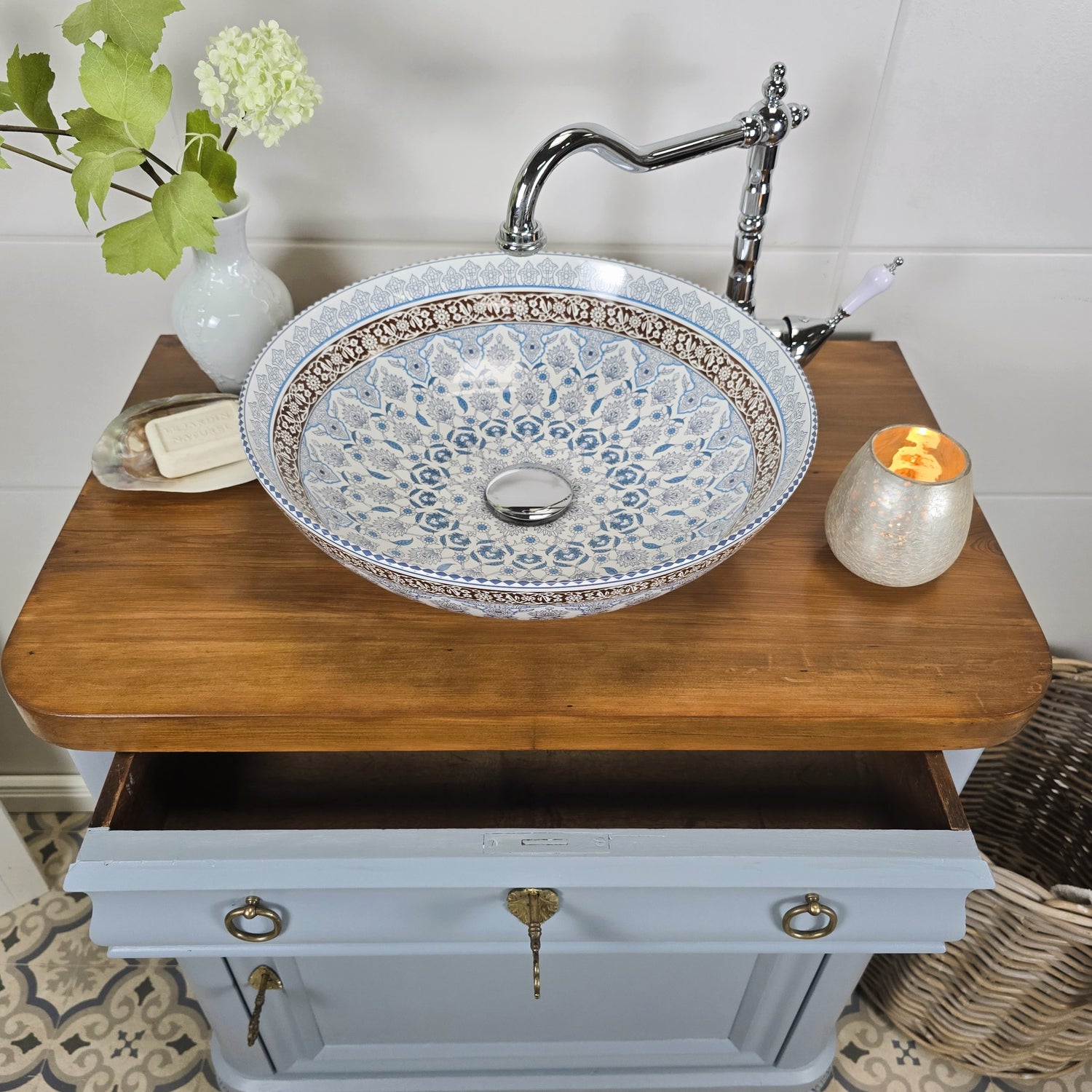 "Elsje" - Antiker Landhaus Waschtisch 71,5 cm