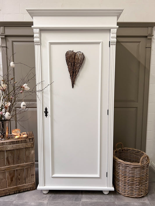 "Capalée" - Large country house wardrobe