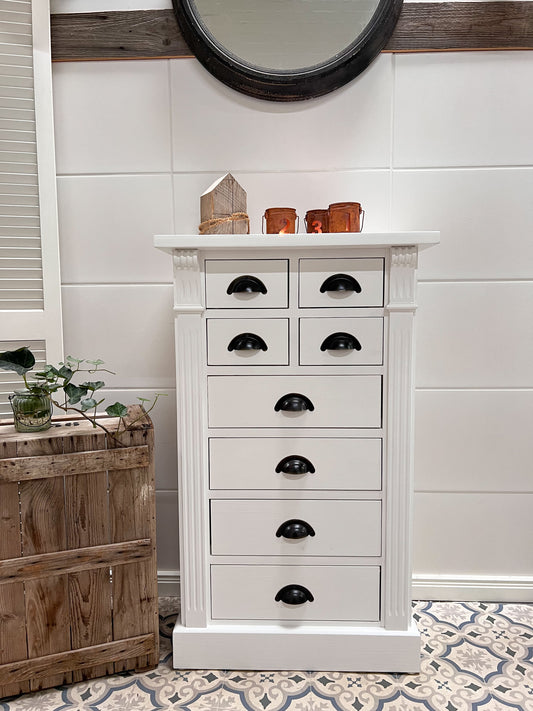 "Belfort" - Half-height, white cabinet in country house style