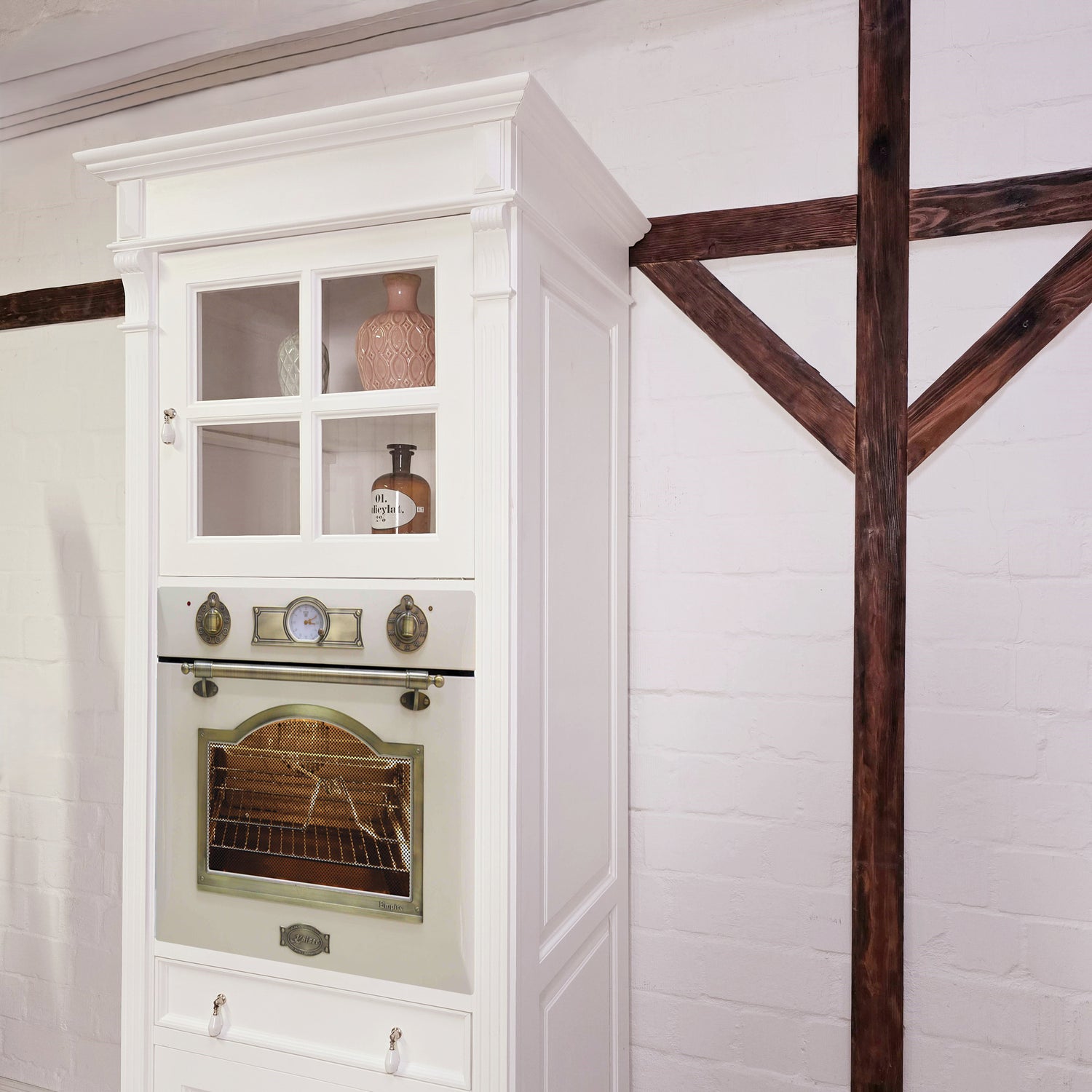 "Julienne Blanche" inkl. E-Ofen: Backofen-Schrank im Antik-Look  84 cm