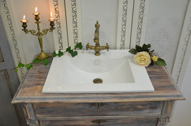 Kleines Einlasswaschbecken aus Keramik