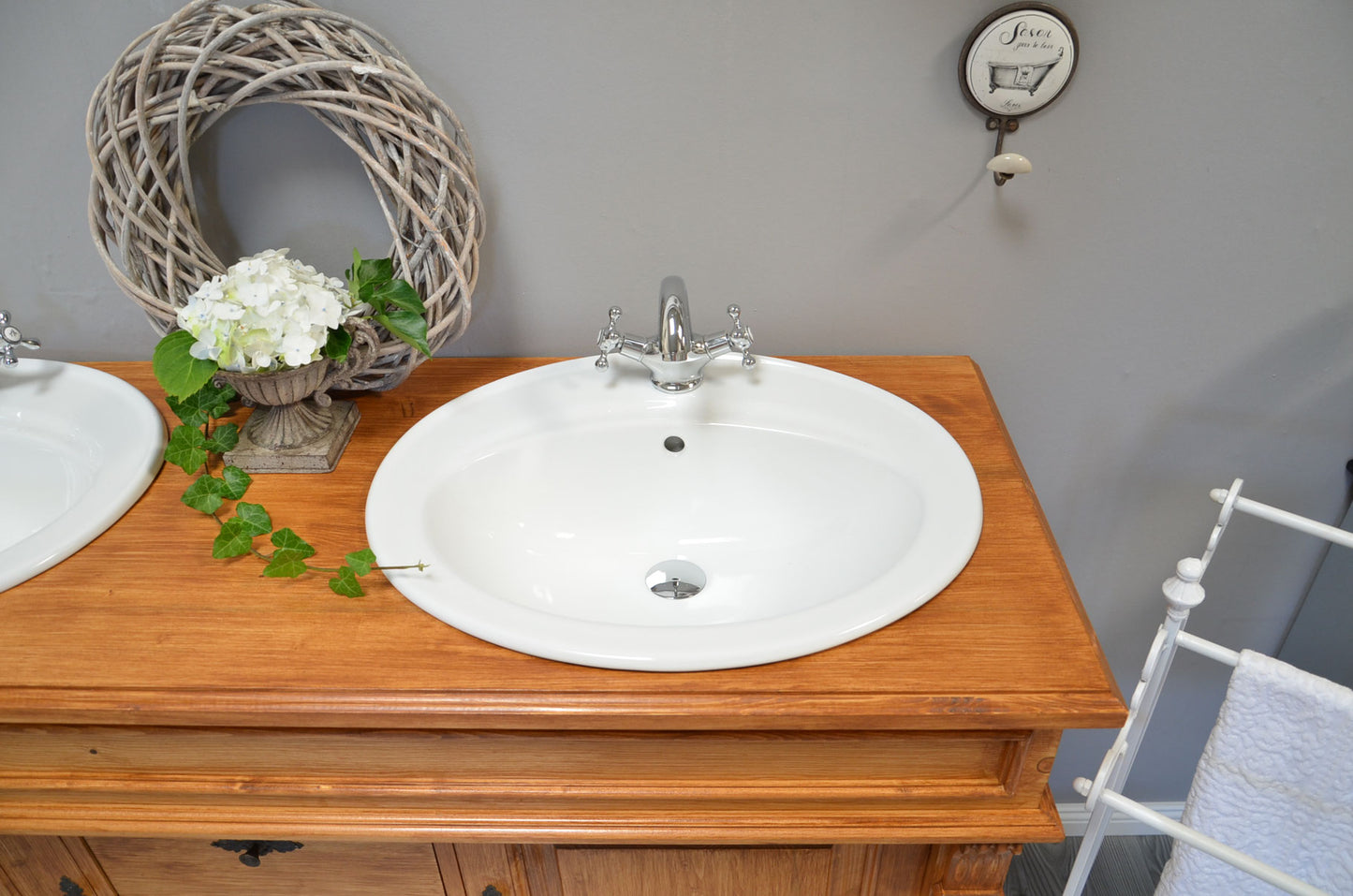 "Kingston" solid country house double washbasin