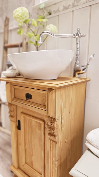 "Laon" small country house washbasin