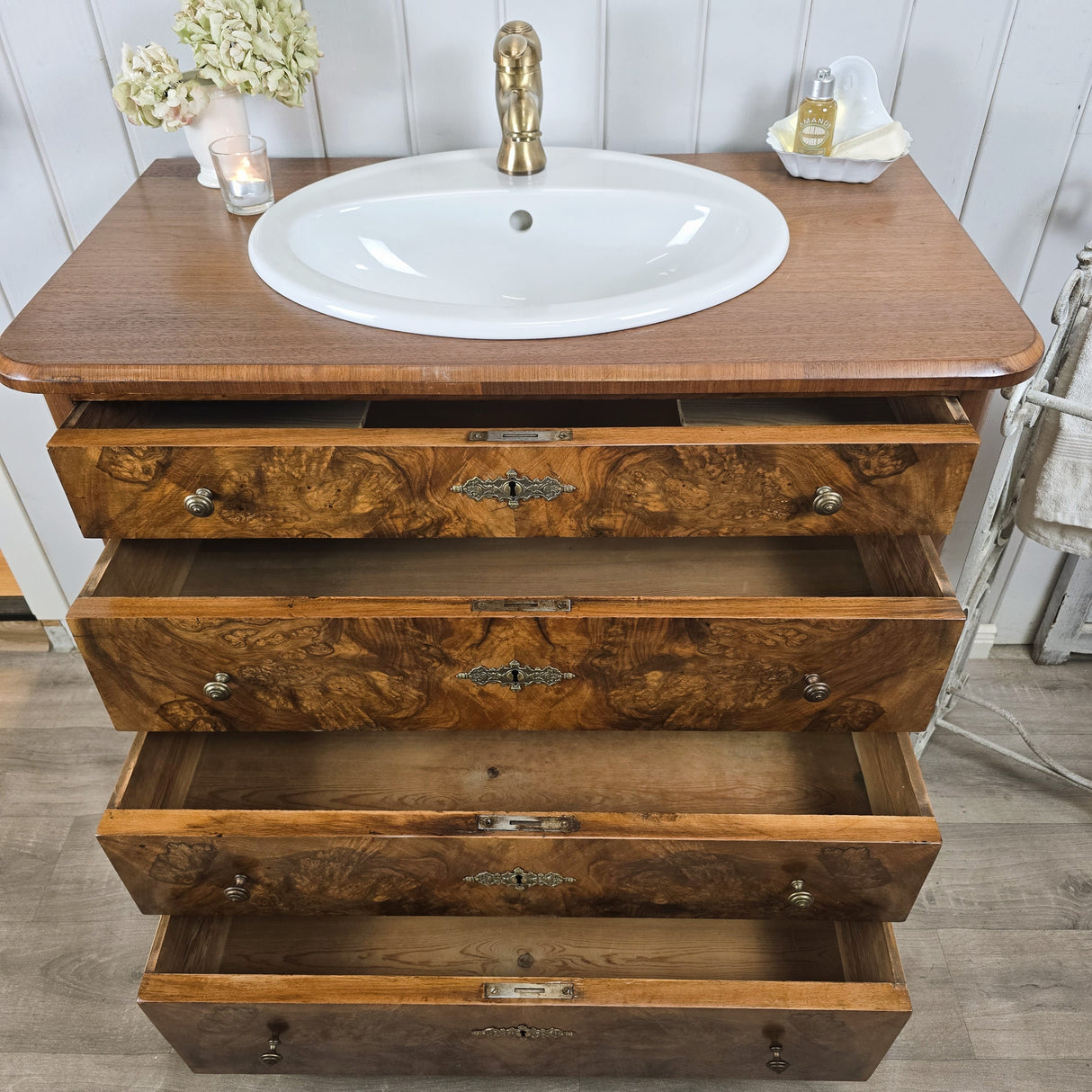 "Liora" Antiker Landhaus Waschtisch 91,5 cm