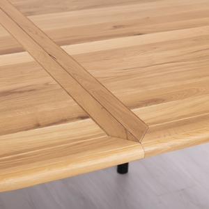 "Neeke" - Ausziehbarer Landhaus-Esstisch mit Eichenplatte