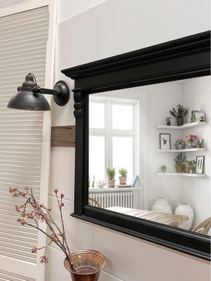 "Nerom" - Miroir en bois noir au look rétro