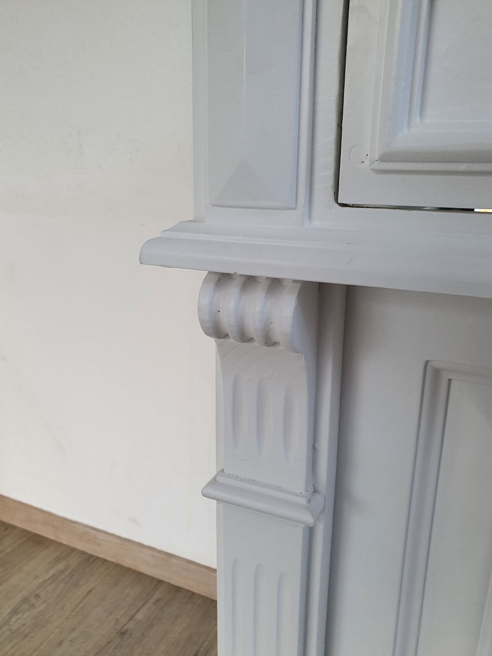 "Noemi": TV cabinet with lift for 55 inch or 65 inch in country house style