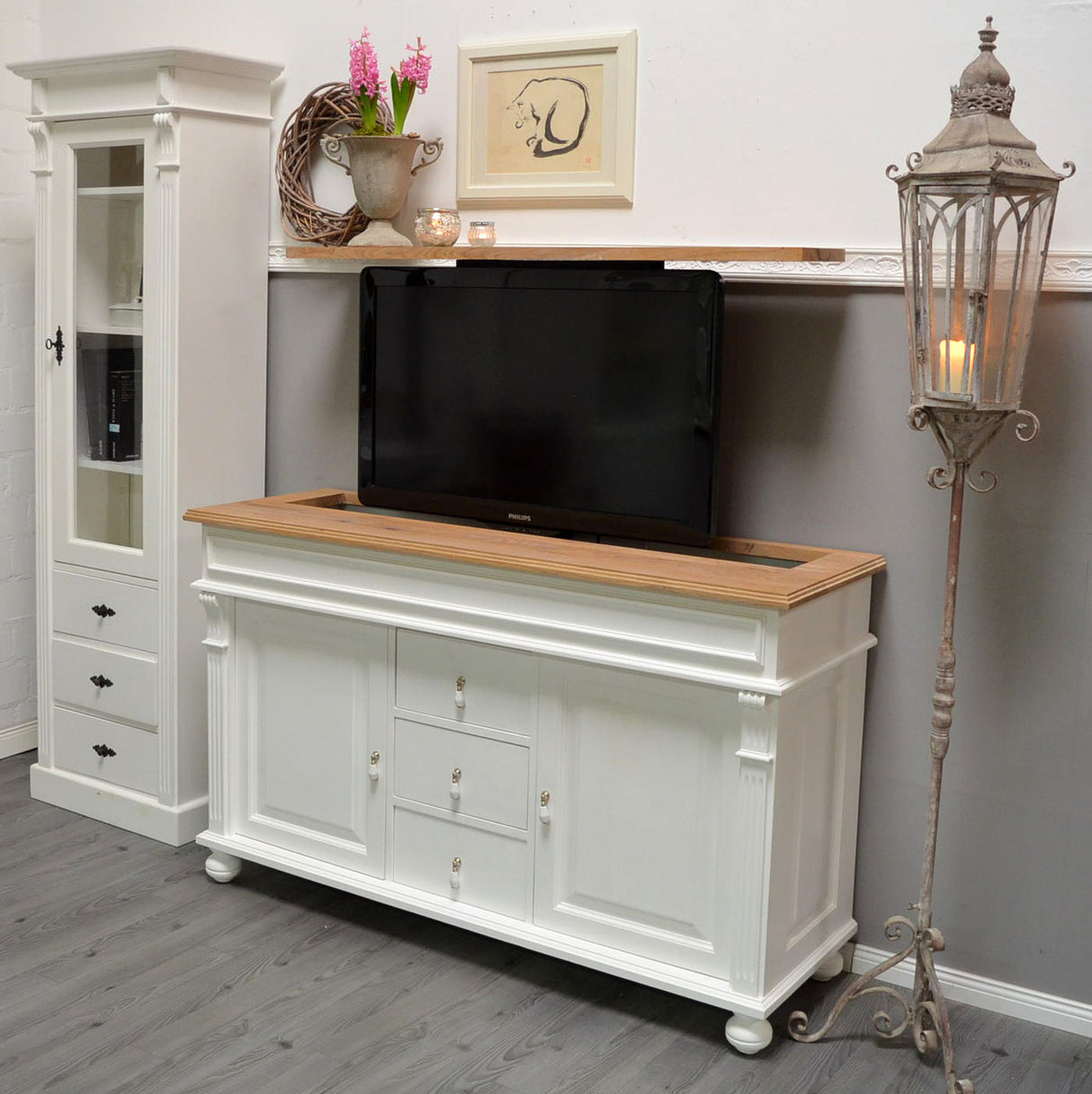 "Noemi": TV cabinet with lift for 55 inch or 65 inch in country house style