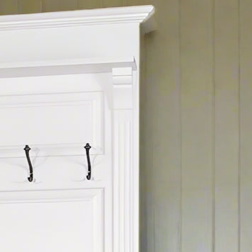 "Swift" - Landhaus Garderobe Massivholz weiß