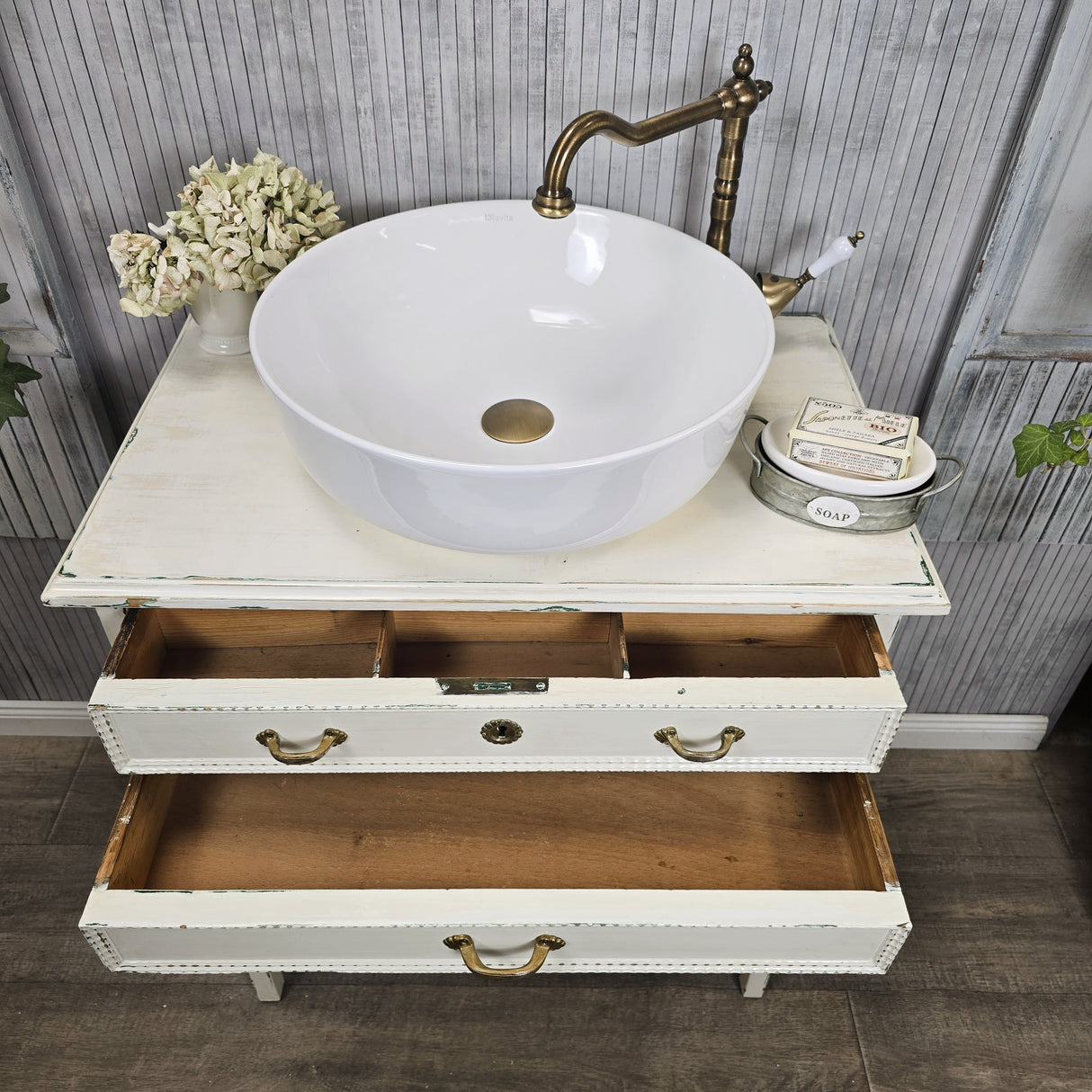 "Pilvi"- Antiker Landhaus Waschtisch 70 cm