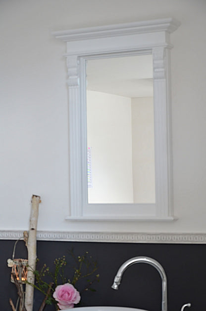 Rail - solid country house mirror in Wilhelminian style, pure white
