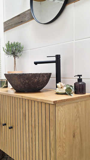 "Ratrid" - Waschtisch im modernen Landhausstil mit Flusssteinbecken | PURE-Serie von L&L