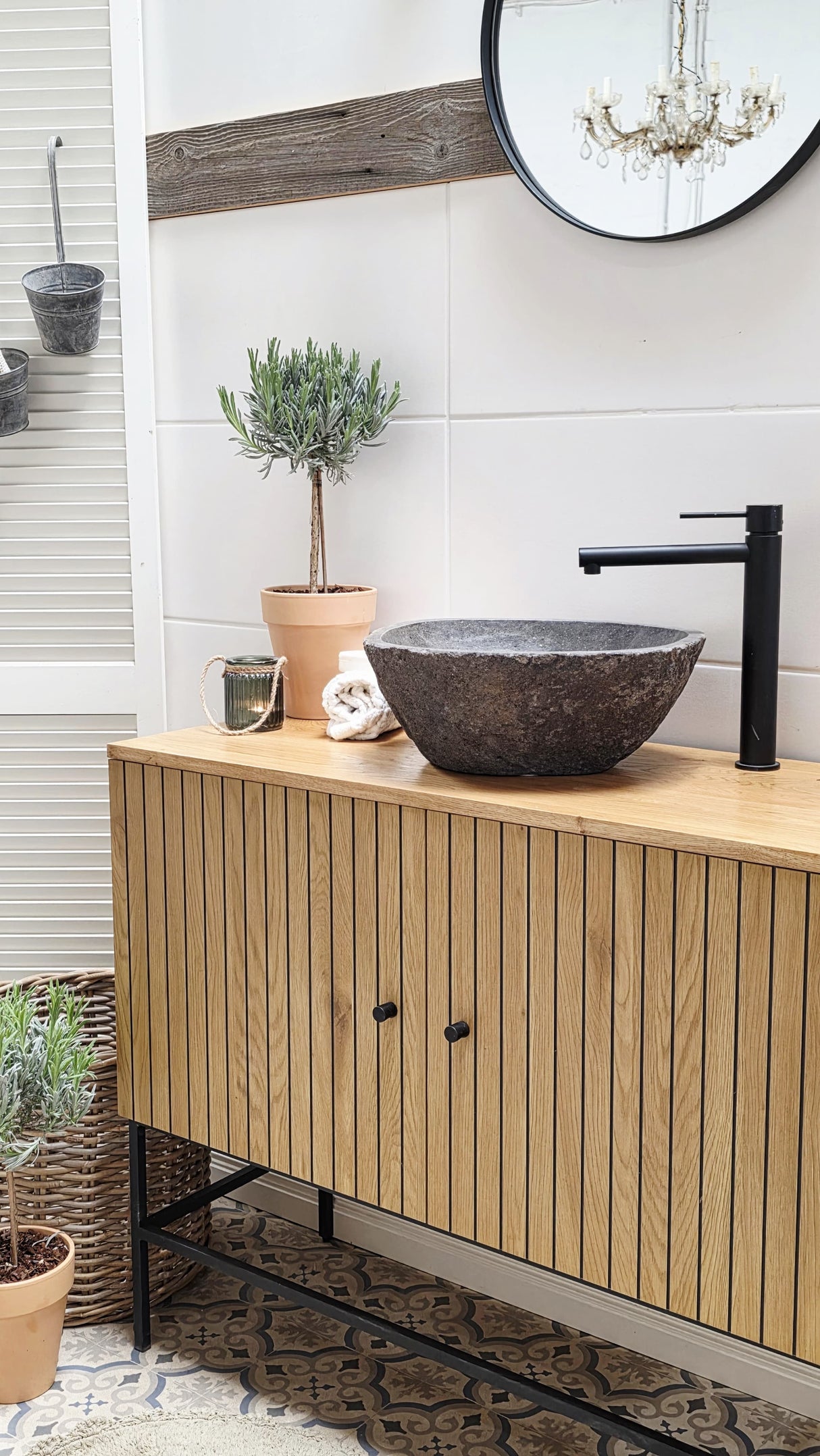 "Ratrid" - Waschtisch im modernen Landhausstil mit Flusssteinbecken | PURE-Serie von L&L
