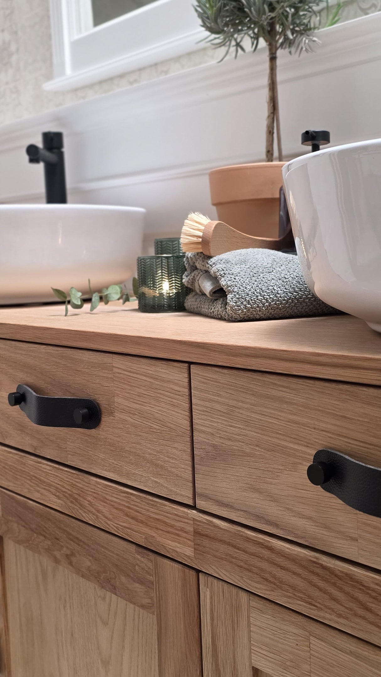 "Skoja" - Doppelwaschtisch im modernen Landhausstil mit Aufsatzbecken| PURE-Serie von L&L
