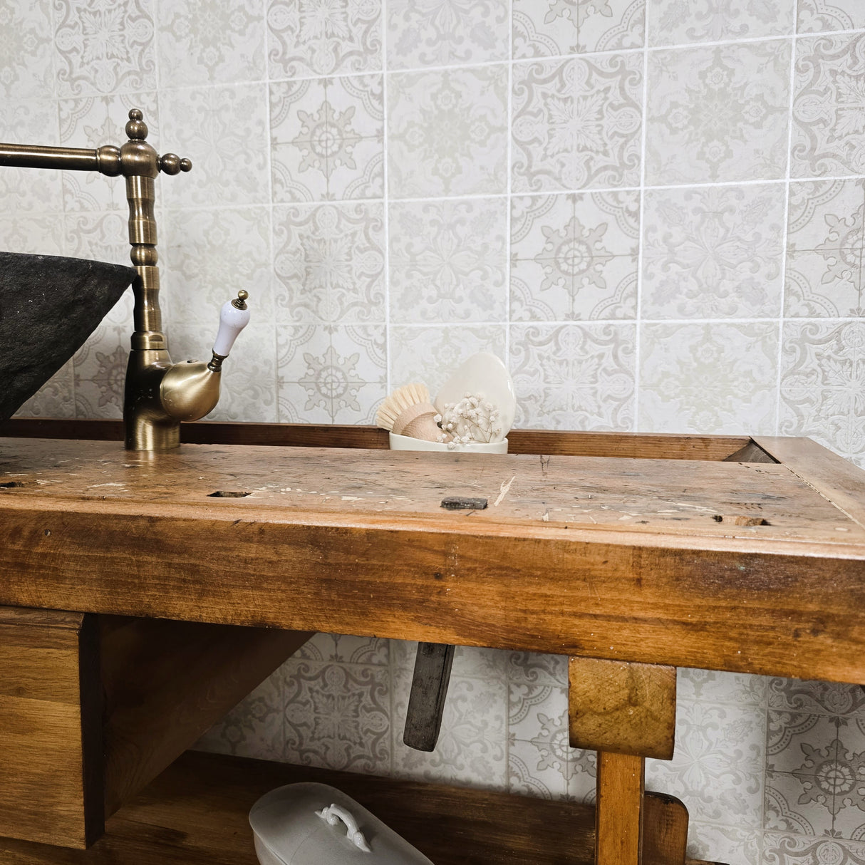 "Snorre" - Antiker Waschtisch aus massiver Werkbank 188 cm