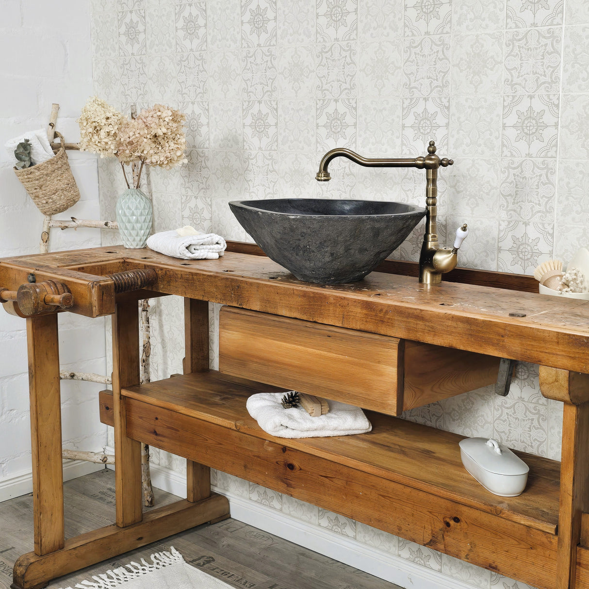 "Snorre" - Antiker Waschtisch aus massiver Werkbank 188 cm