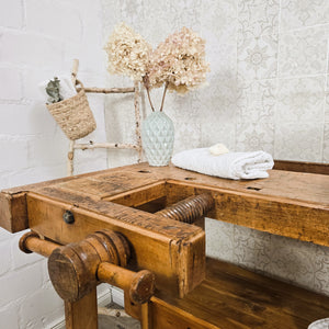 "Snorre" - Antiker Waschtisch aus massiver Werkbank 188 cm
